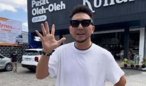 Ananda Omesh Tingkatkan Kesadaran Parenting Lewat Surat Wasiat Saat Haji